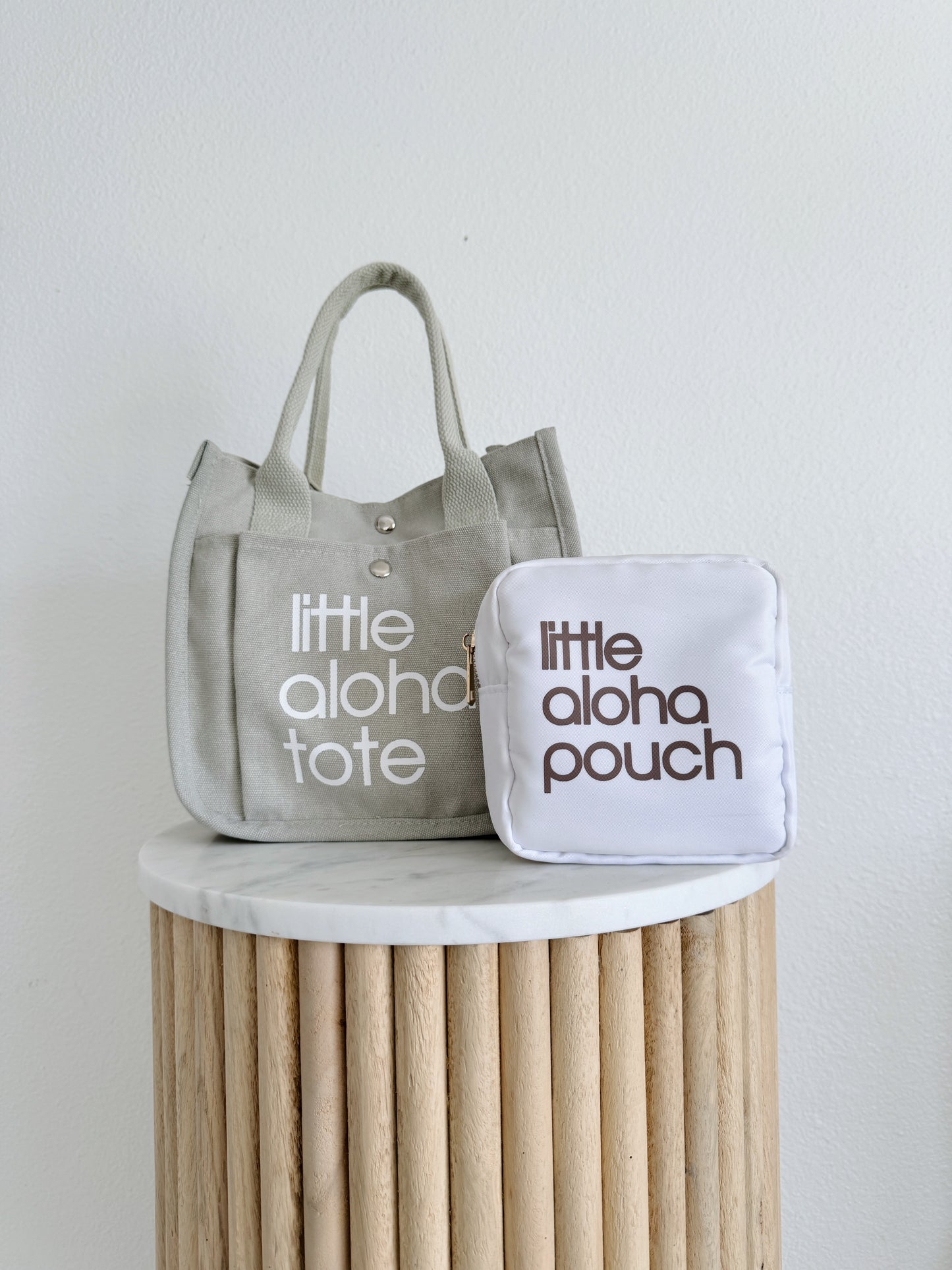 Little Aloha Tote (light gray)