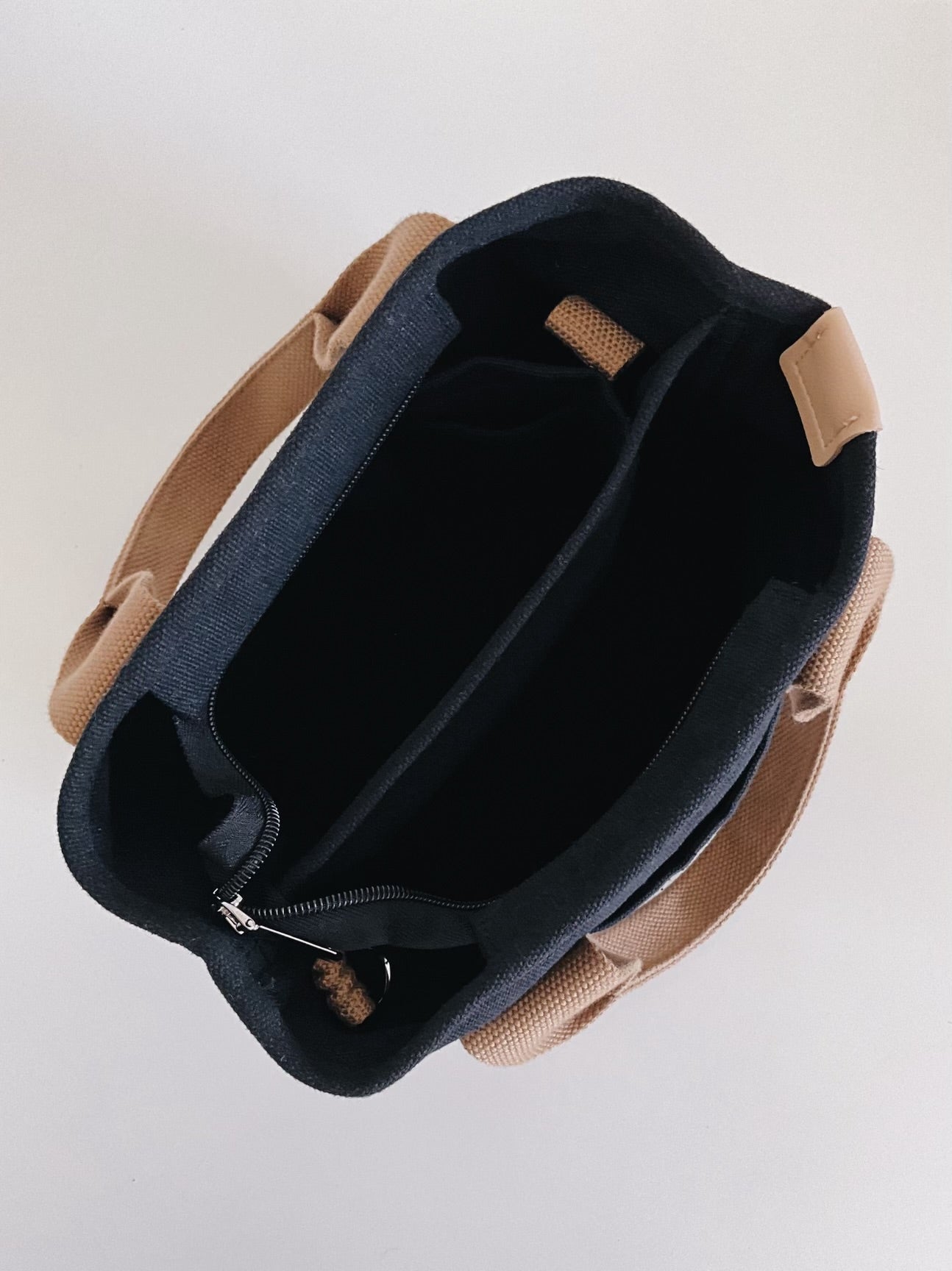 The Aloha Tote Mini (black/beige)