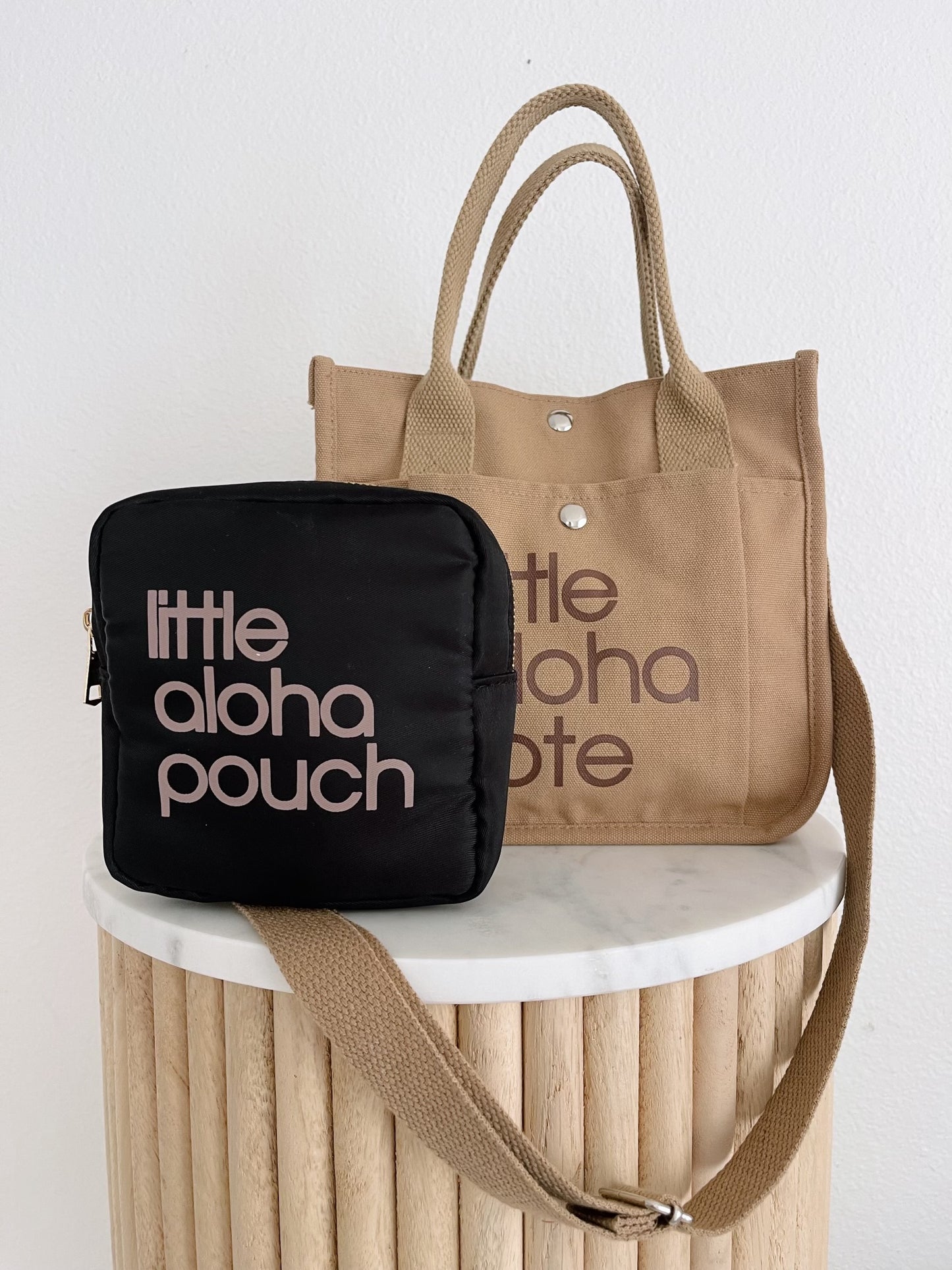 Little Aloha Pouch (black/taupe)
