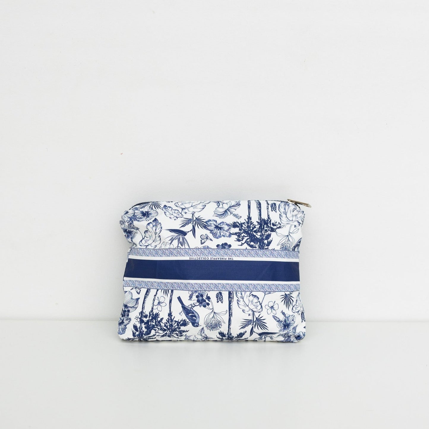 J’adore Hawaii Pouch (blue/white)