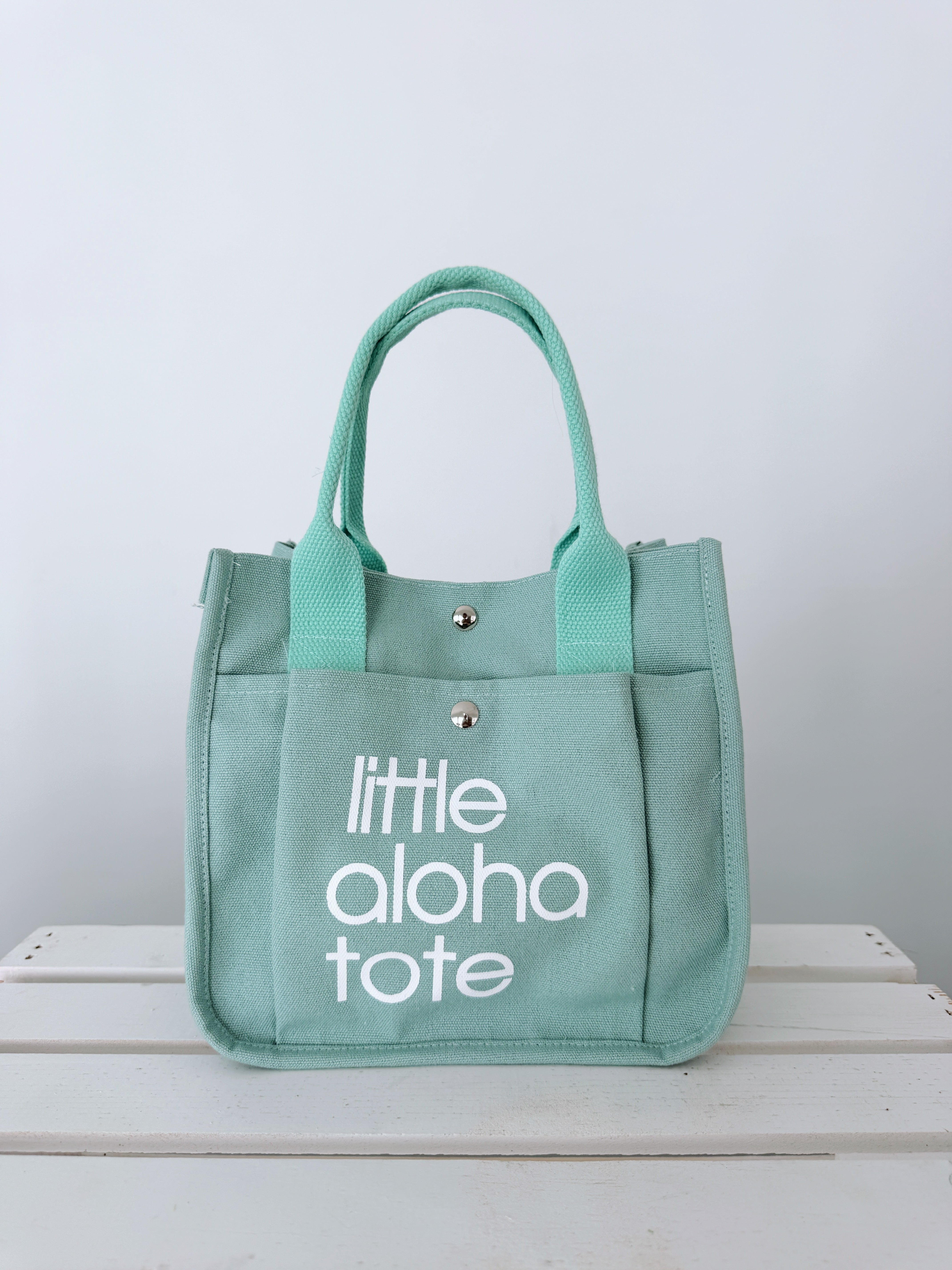 HLT Daily Logo Tote（mint） Little Aloha Tote- seafoam mint – The Pineapple Collective