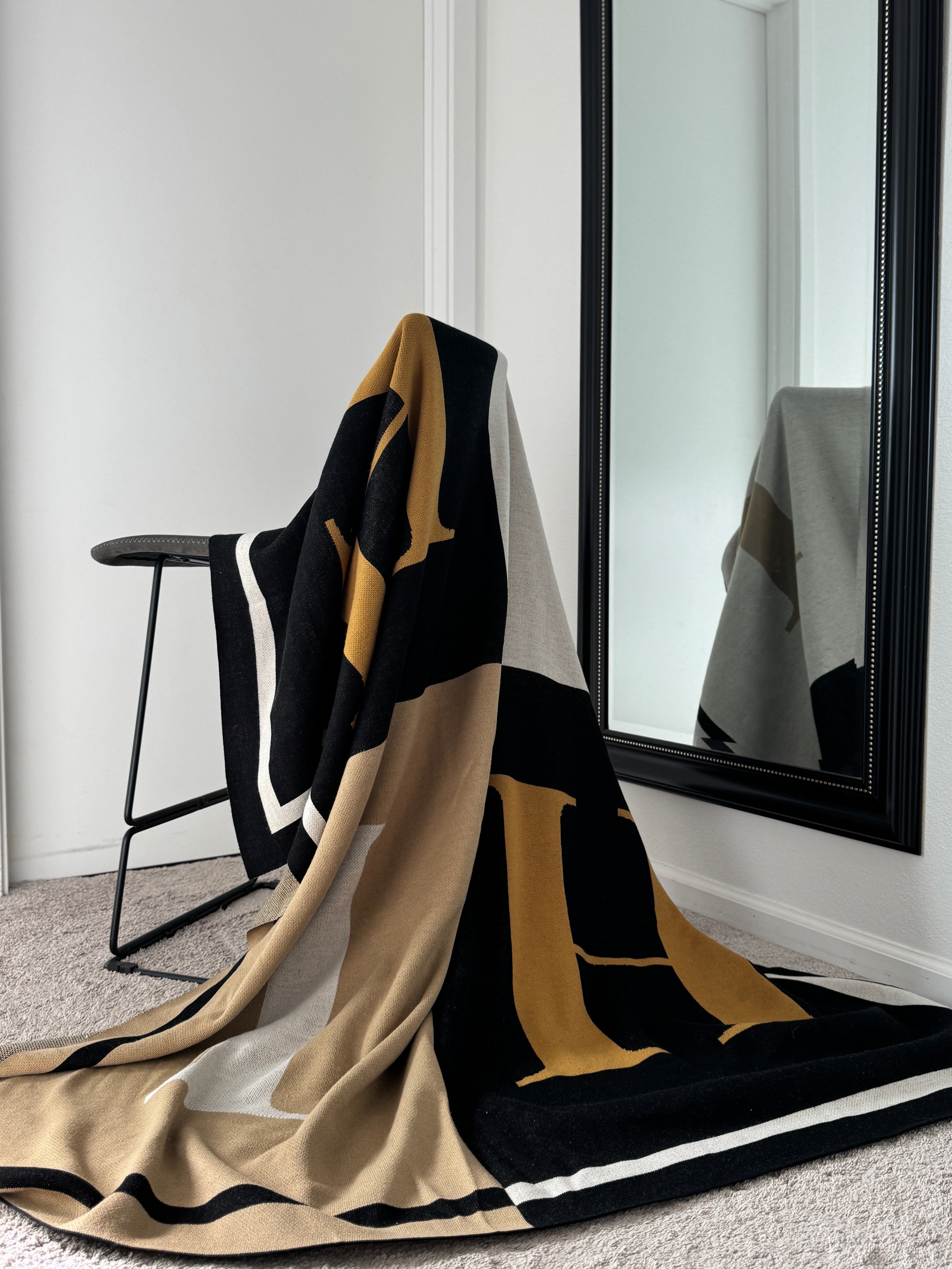 HI Luxe Cozy Throw – The Pineapple Collective