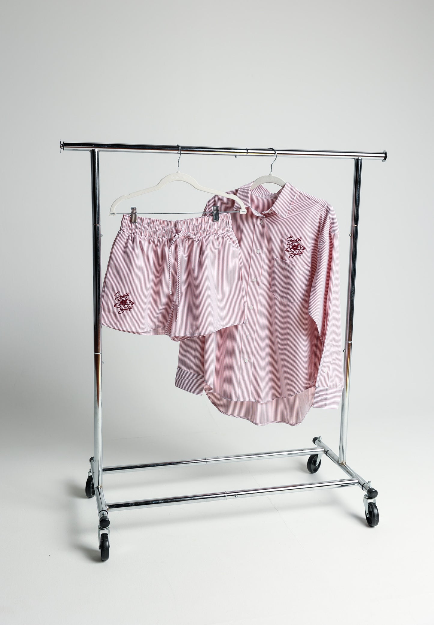 Hibiscus Stripe Causal Shorts (rose/white)