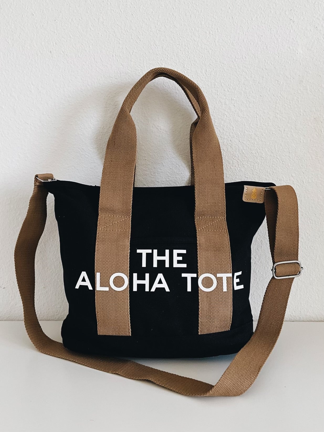 The Aloha Tote Medium (black/beige)