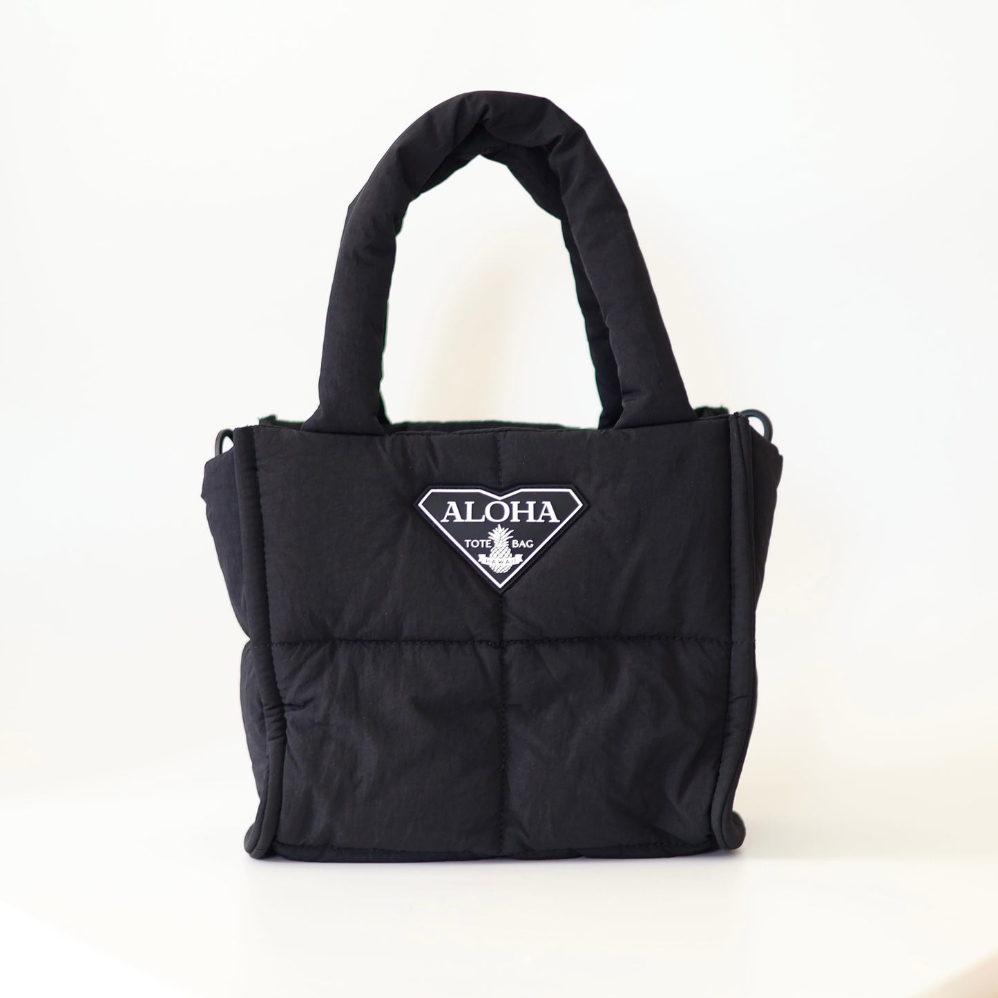 Luxe Aloha Puffer Mini (black)