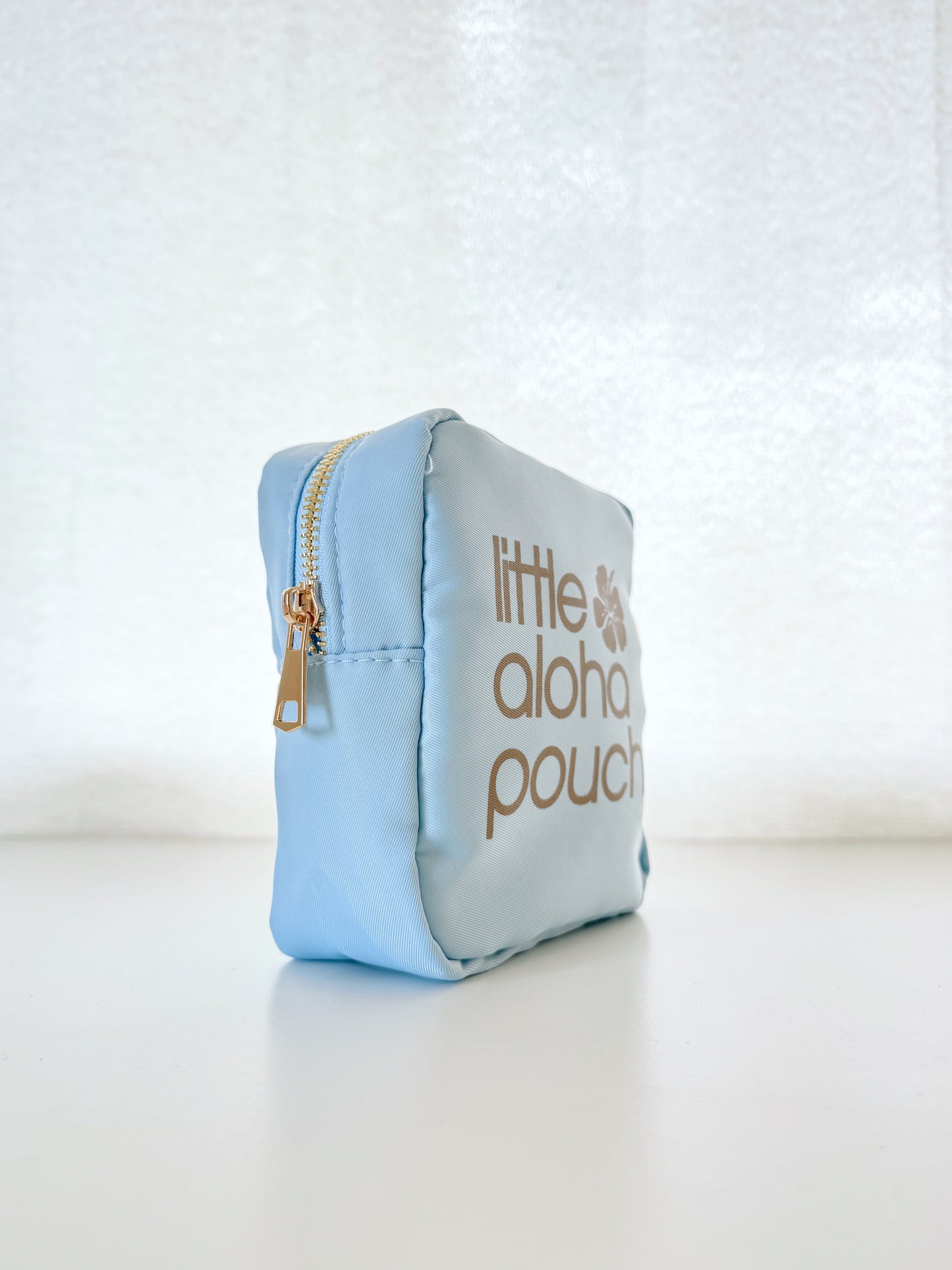 Little Aloha Pouch- sky blue/taupe