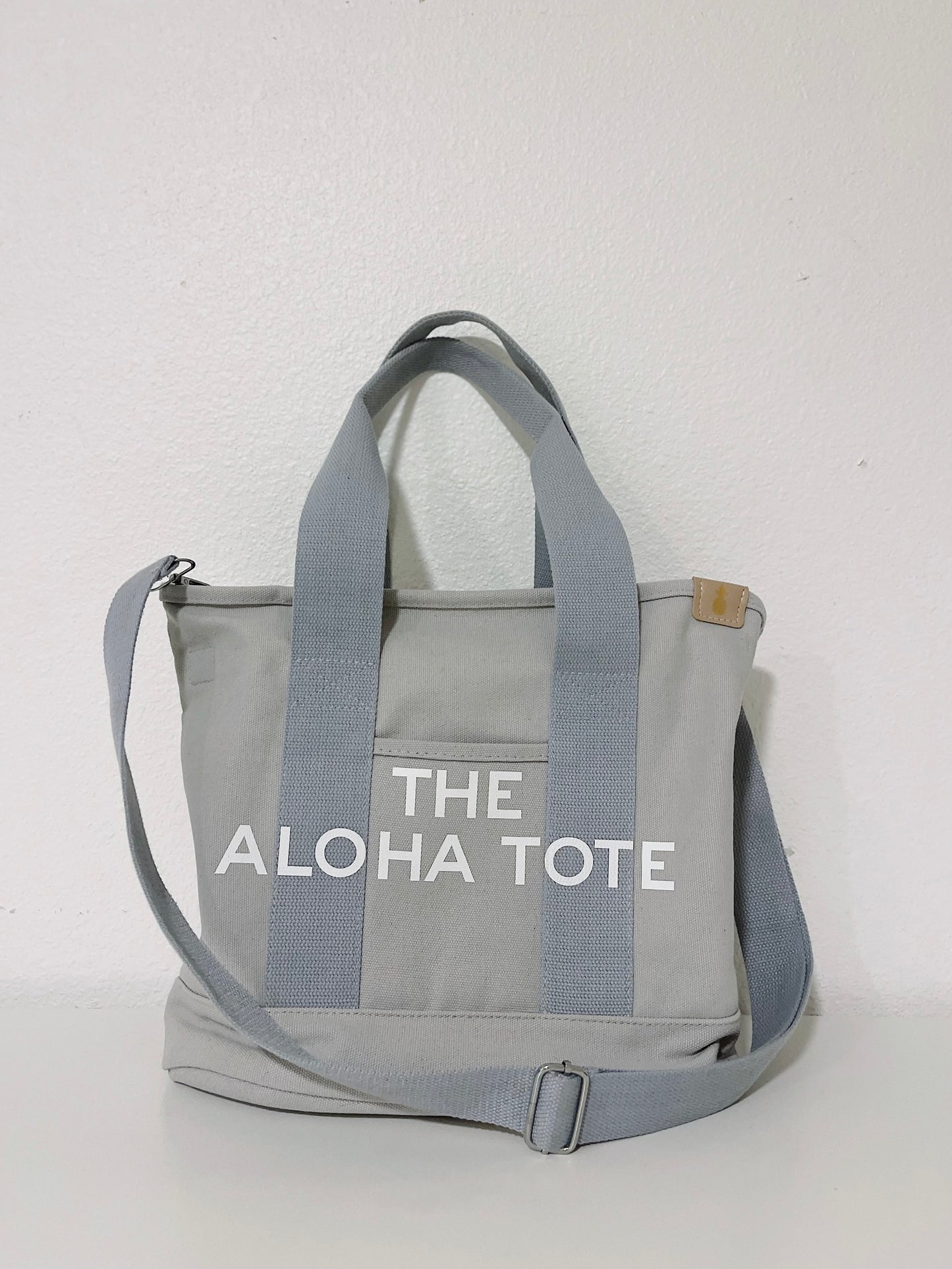 The Aloha Tote Medium (light grey)