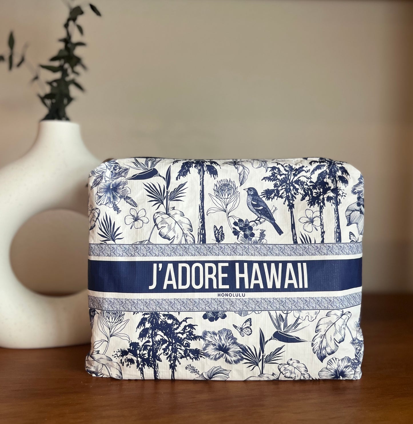 J’adore Hawaii Pouch