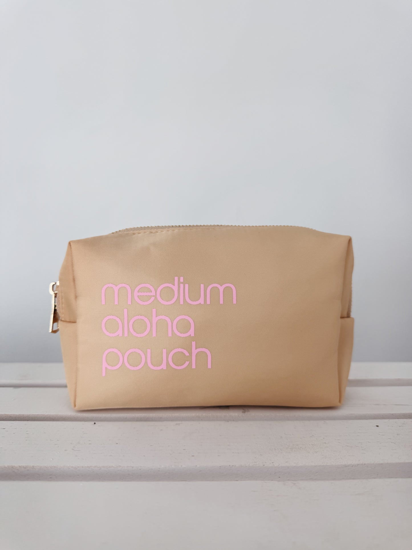 Medium Aloha Pouch (sand/pink)